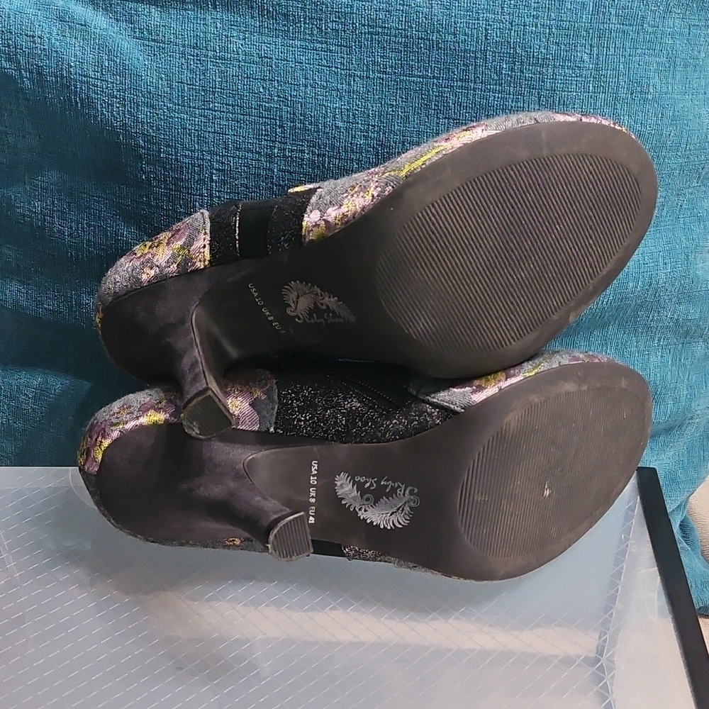 Gray Floral Ankle Booties with Side Zip - Picture 7 of 12
